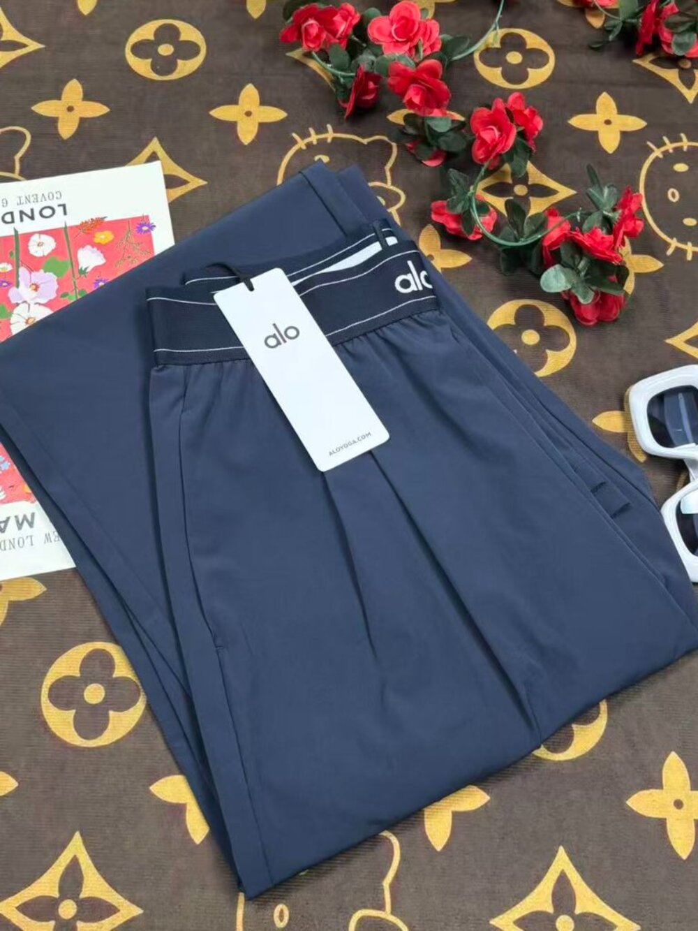 🖤Alo Yoga Suit Up Trouser Navy Regular Fit 30" Inseam Straight Leg